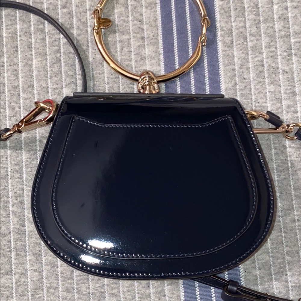 Patent leather Nile crossbody - Picture 5 of 8